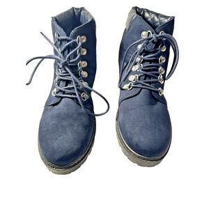 Wanted Navy Suede Quilted Ankle Boots Lace Up Chunky Sole Women Size 8.5